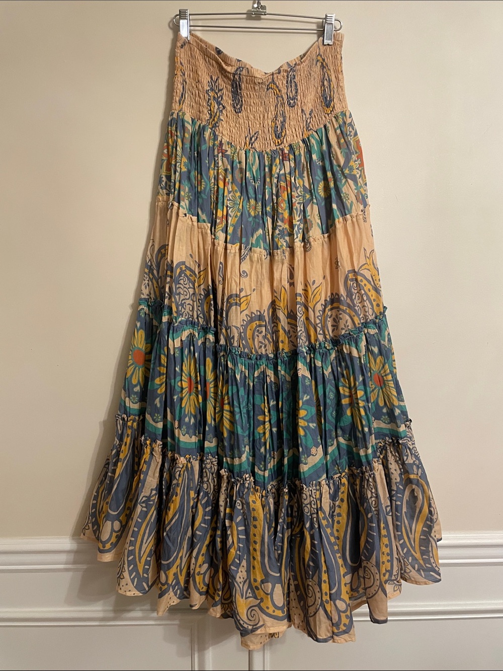 Free People Floral Paisley Tiered Maxi Skirt in Green, Tan & Blue size L - Picture 4 of 7